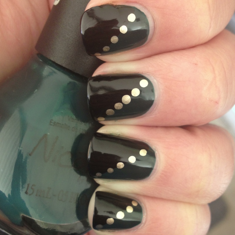 Chic Green, Black and Gold Nails | Polish Me, Please!